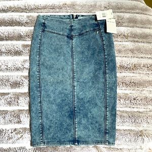 Guess? Denim pencil skirt.  Size Small